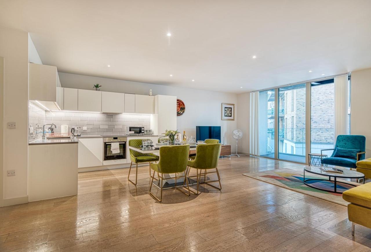 Austin David Apartments Royal Wharf London Exterior foto
