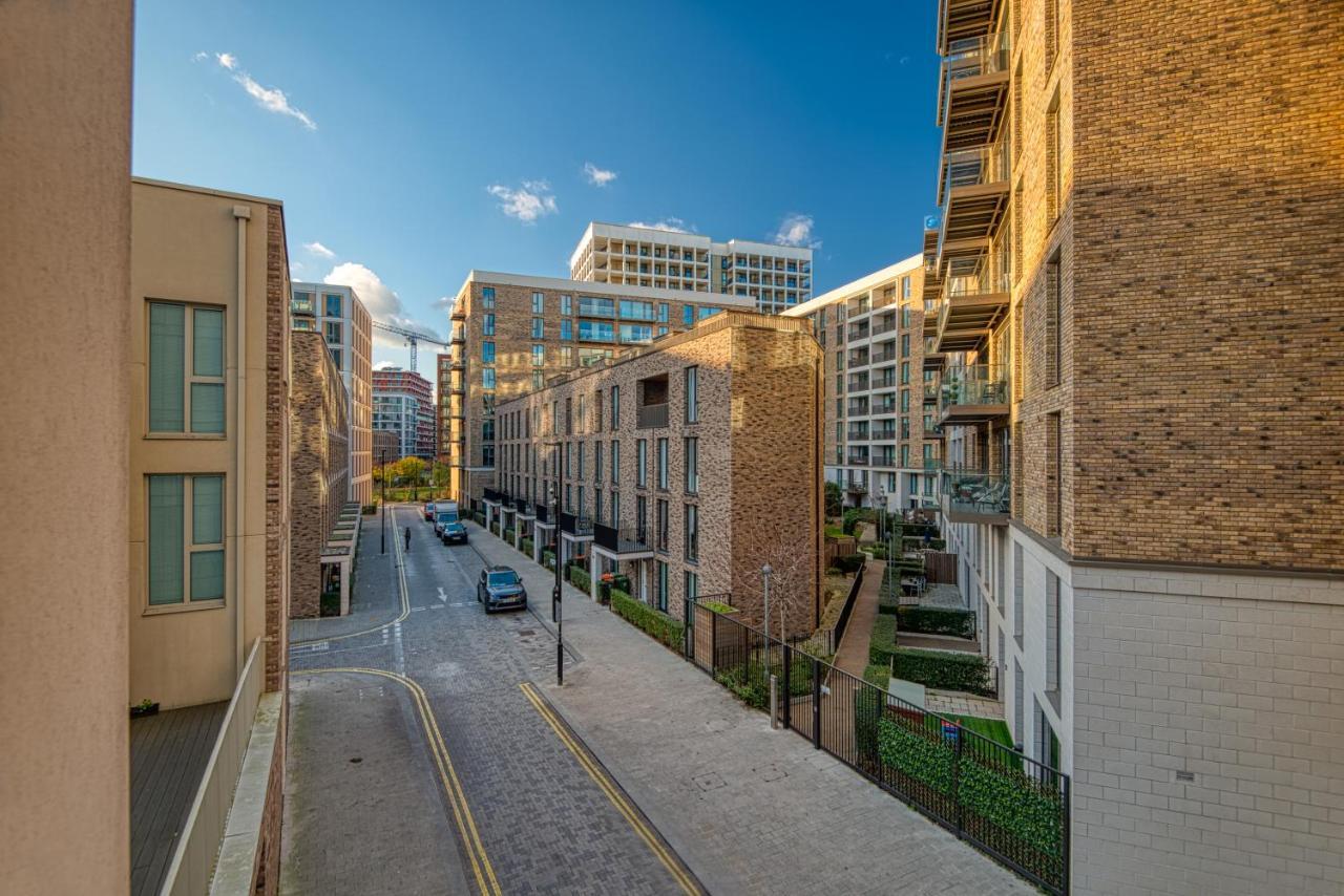 Austin David Apartments Royal Wharf London Exterior foto